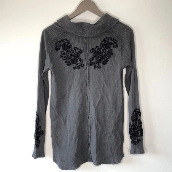 Soft Surroundings Gray Cowl Neck Waffle Knit Embroidered Grunge Y2K Thermal Sz S - Picture 7 of 11